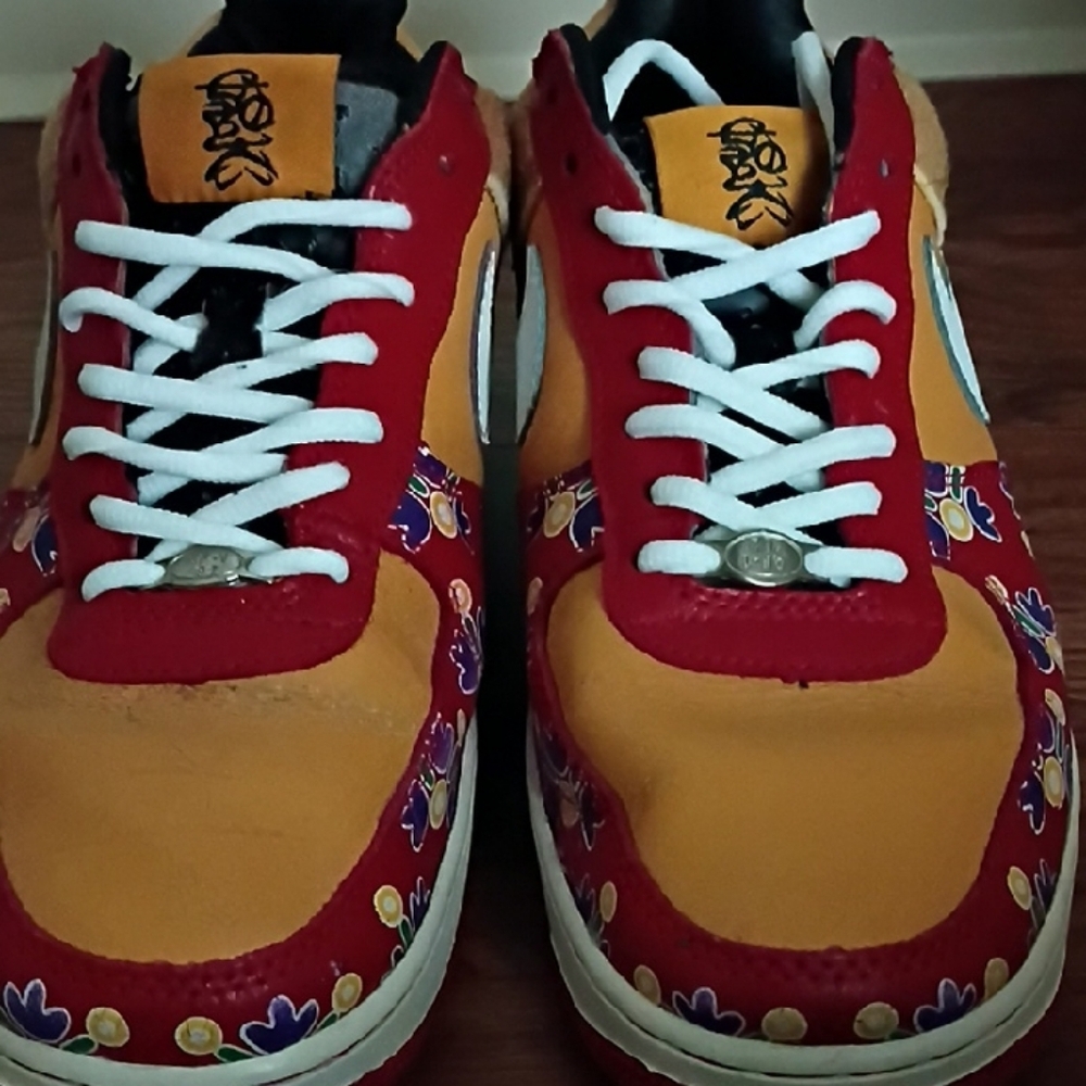 Colorful Red and Orange Men's Sneakers